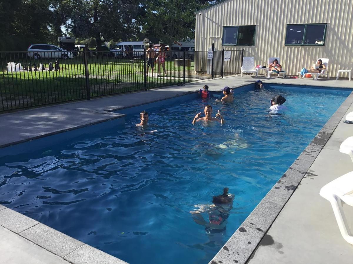 Otorohanga Kiwi Holiday Park Luaran gambar