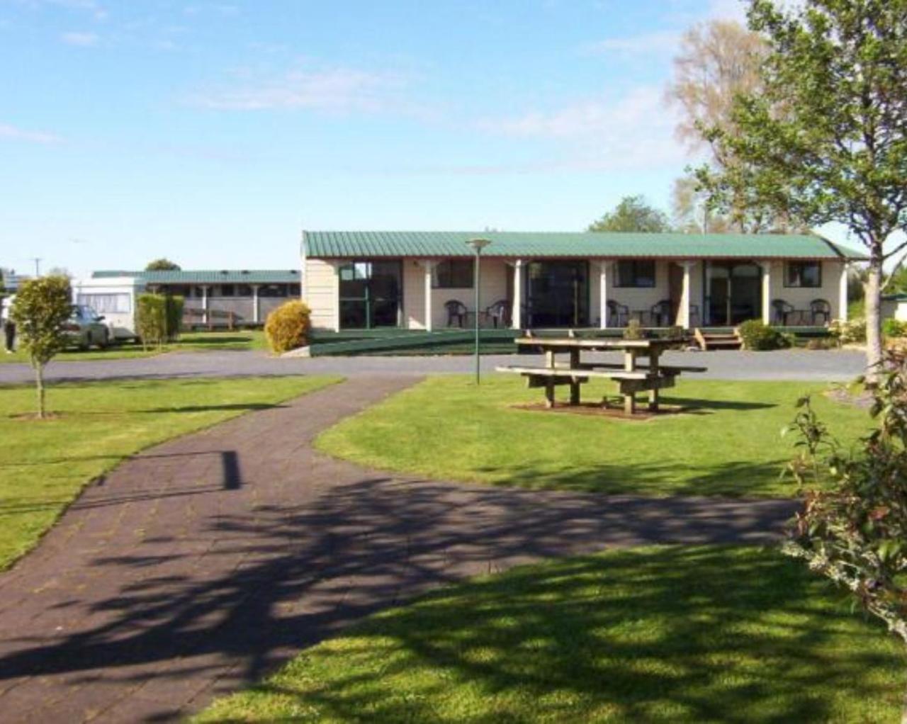Otorohanga Kiwi Holiday Park Luaran gambar